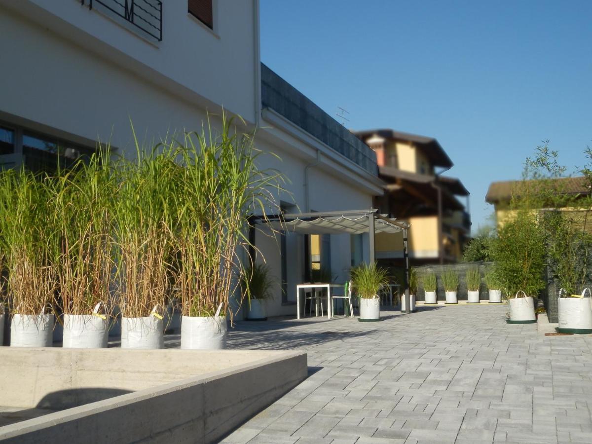 Bb Sharingloft Sirmione Bed & Breakfast Dış mekan fotoğraf