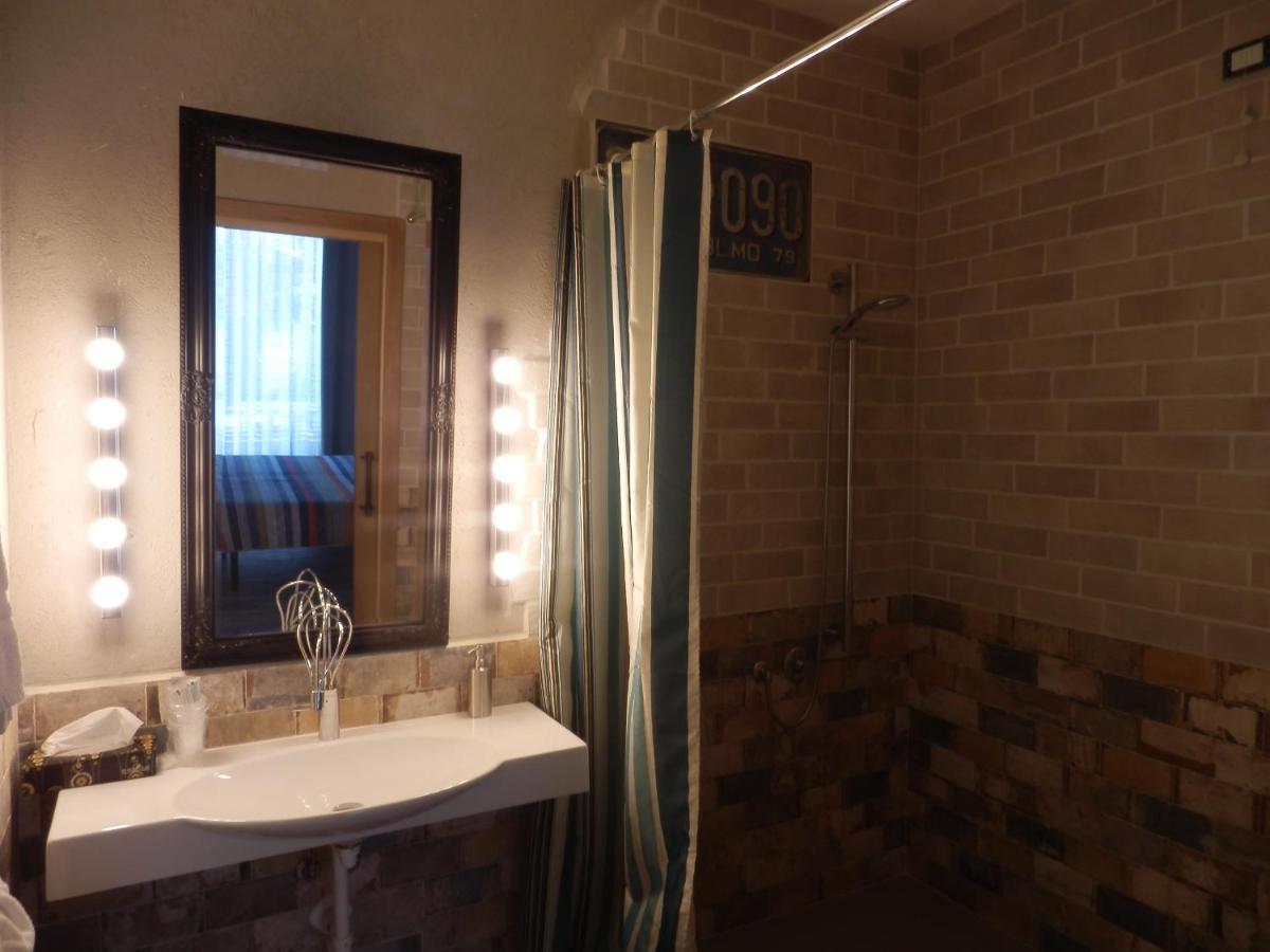 Bb Sharingloft Sirmione Bed & Breakfast Dış mekan fotoğraf