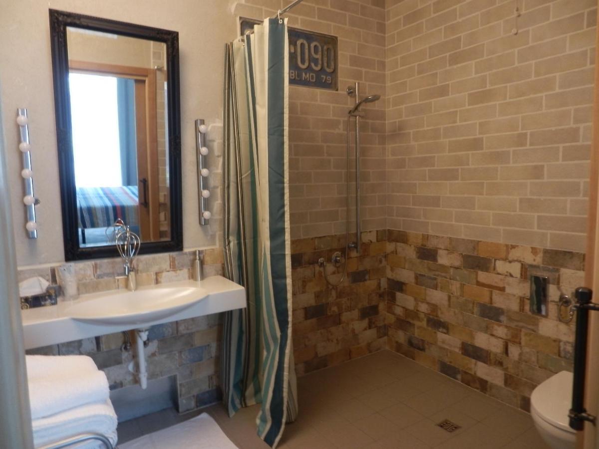 Bb Sharingloft Sirmione Bed & Breakfast Dış mekan fotoğraf